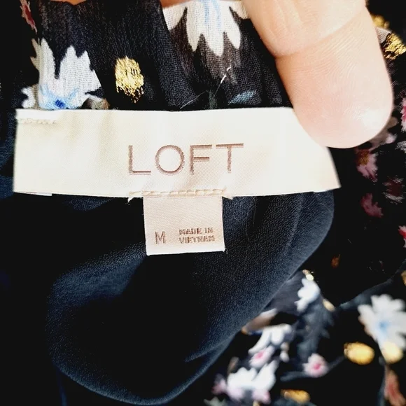 Loft Floral Tiered Chiffon‎ Metallic Dot Ruffle Neckline Flowy Blouse - Picture 7 of 9